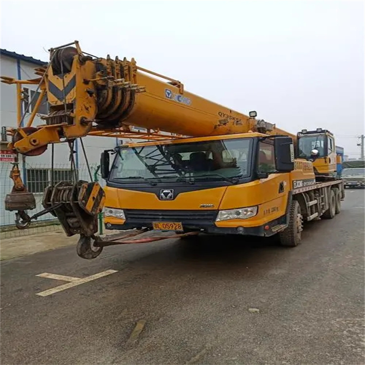 房县吊车出租保险：全面覆盖，安全无忧