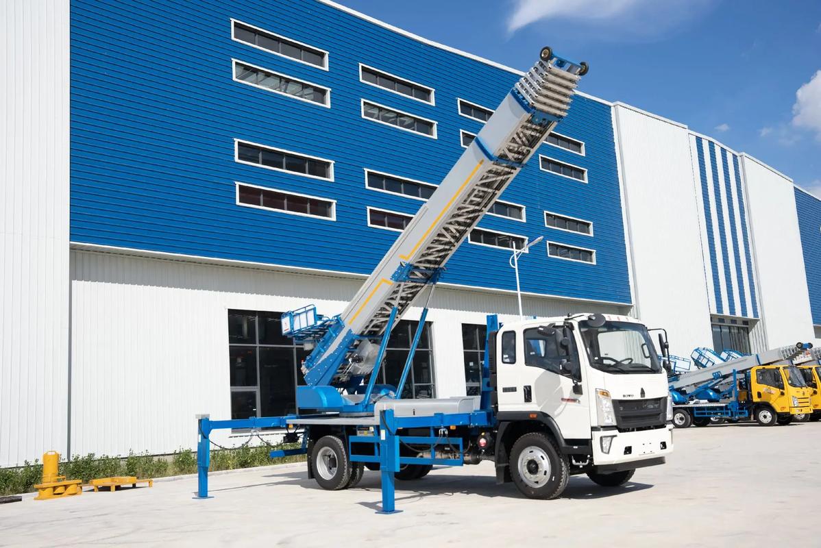 房县小型云梯车上料车租赁多少钱