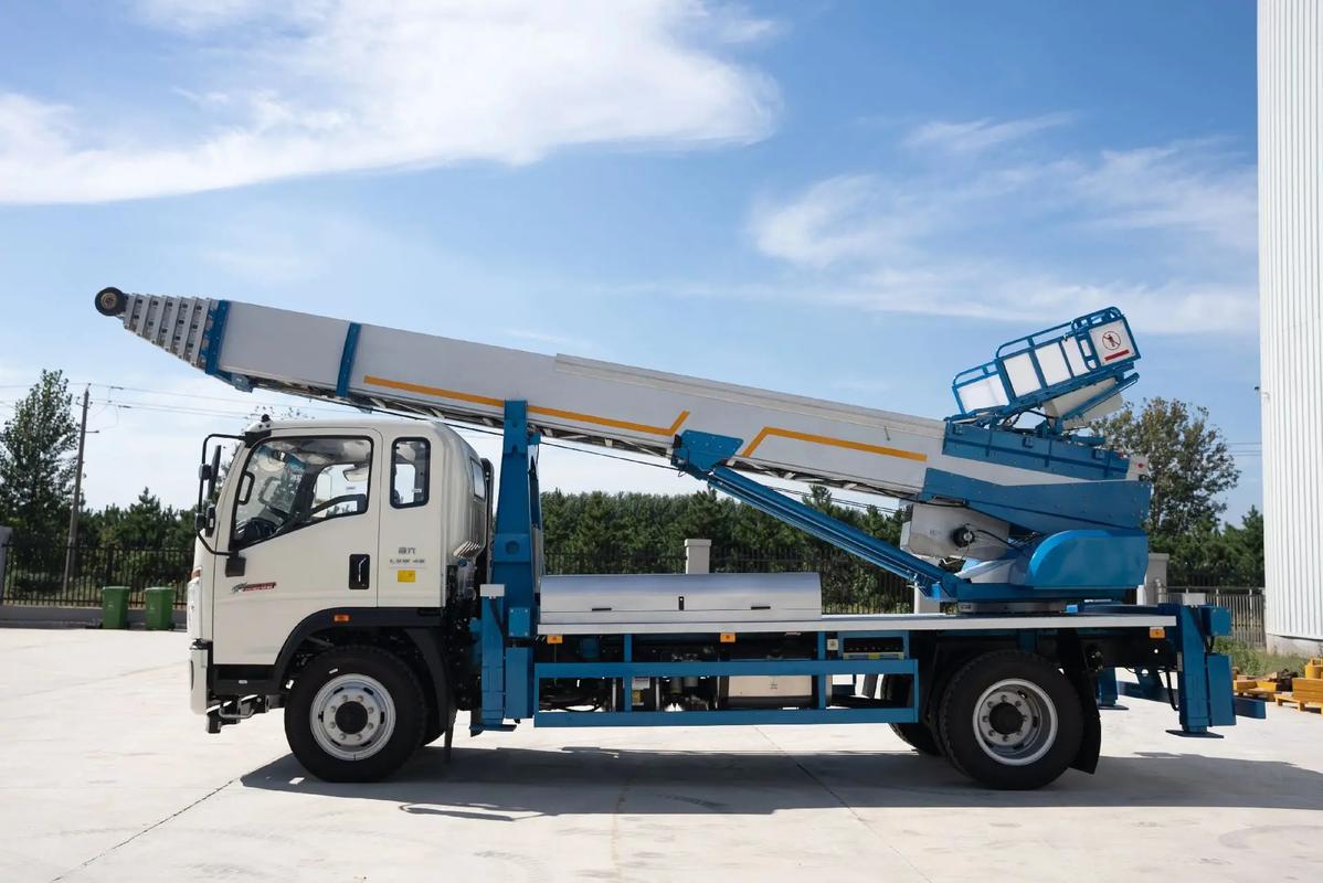 房县云梯上料车租赁费用