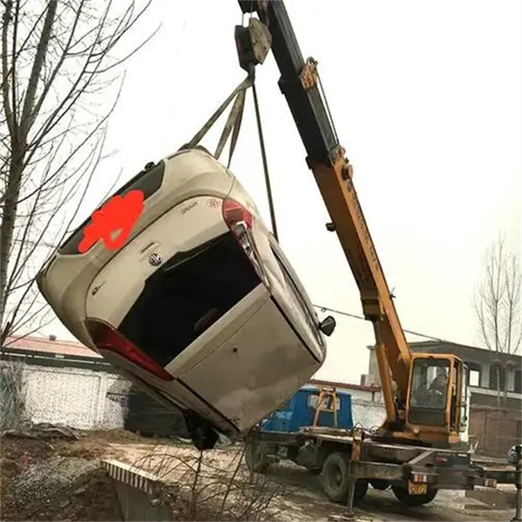 房县随时待命，吊车24小时道路救援服务全解析