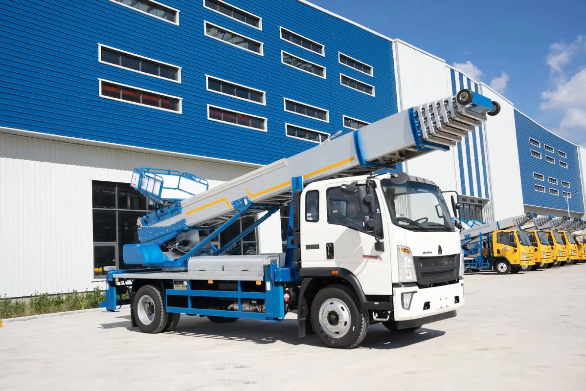 房县出租云梯车高空作业车 建筑垃圾搬运