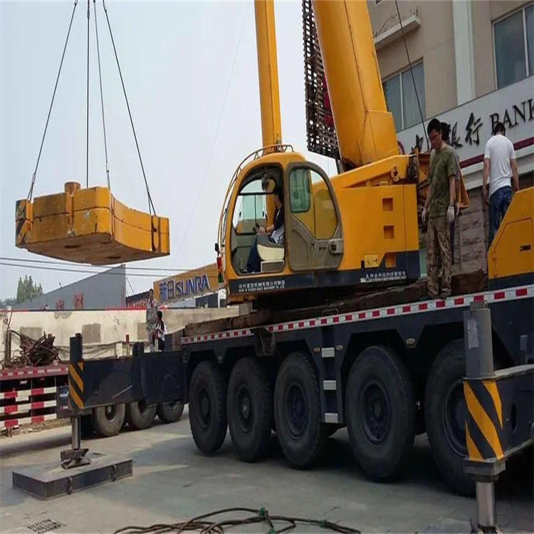 房县当地吊车出租|机器吊装|75吨|工厂搬迁服务