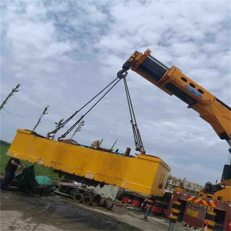 房县随车吊吊集装箱怎么吊